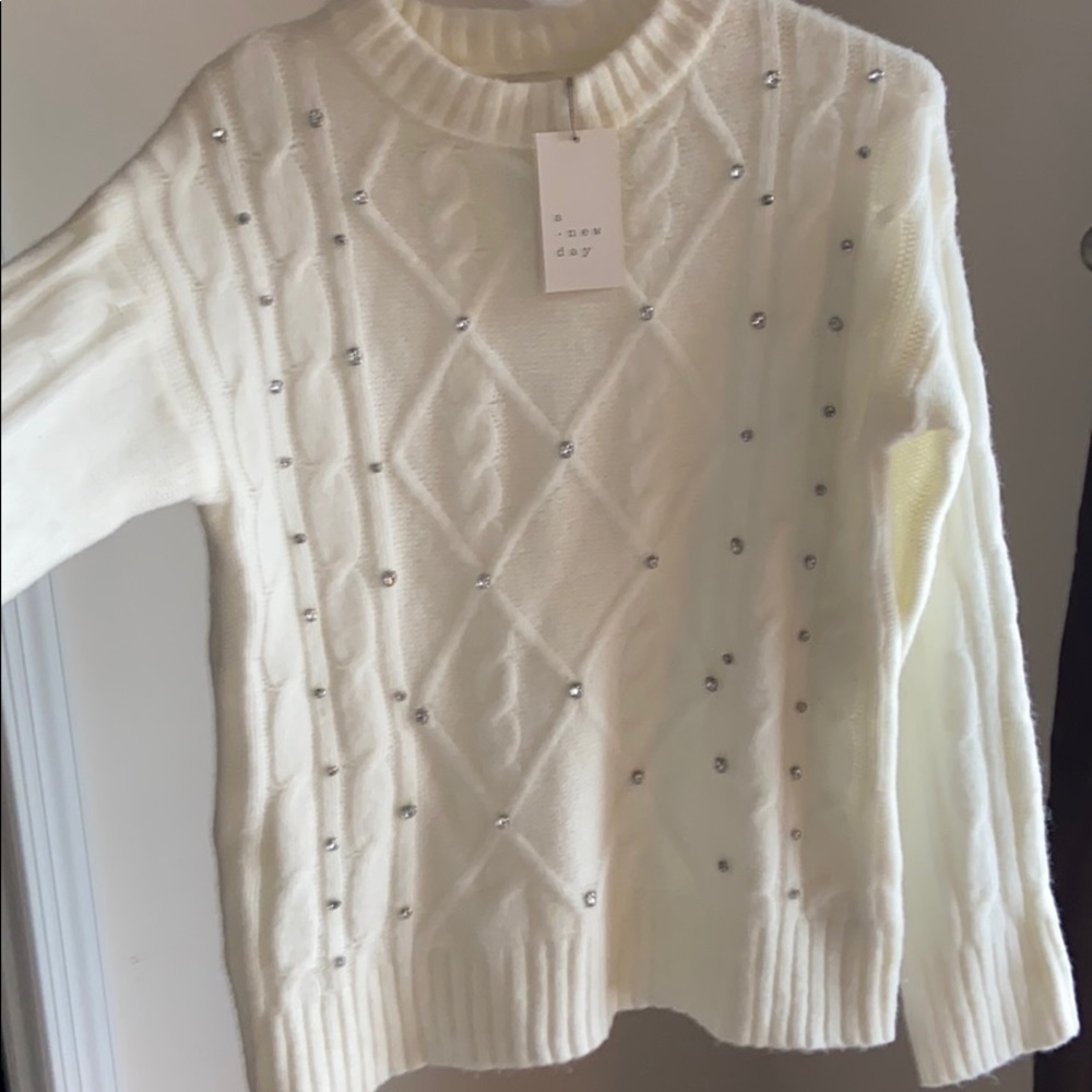 Sweater with rhinestones